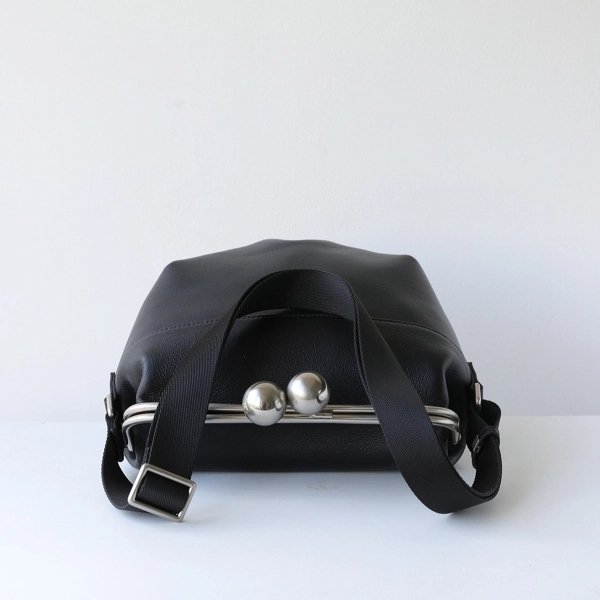 Black Leather Shoulder Bag with Metal Frame Closure - Image 6