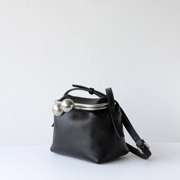 Black Leather Shoulder Bag with Metal Frame Closure - Image 5