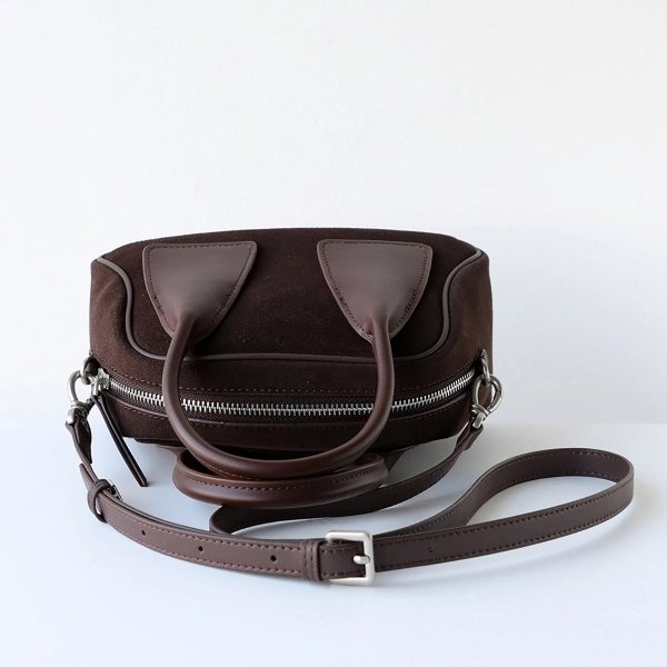 Leather Crossbody Bag with Double Handles and Zip Closure - Image 4