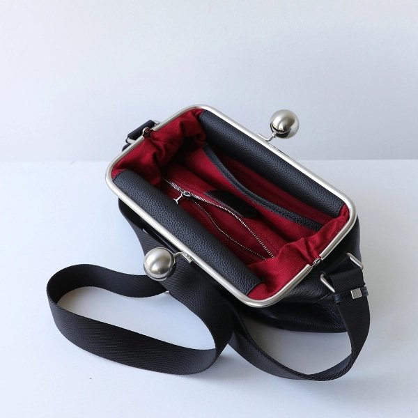 Black Leather Shoulder Bag with Metal Frame Closure - Image 4